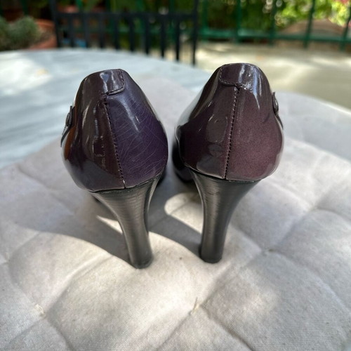 Replay pumps used, dark purple, size 36