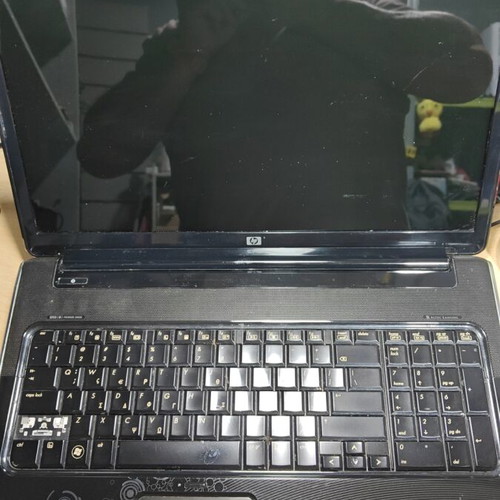 HP Pavilion dv7-2050ev 17.3" Laptop used for repair or spare parts