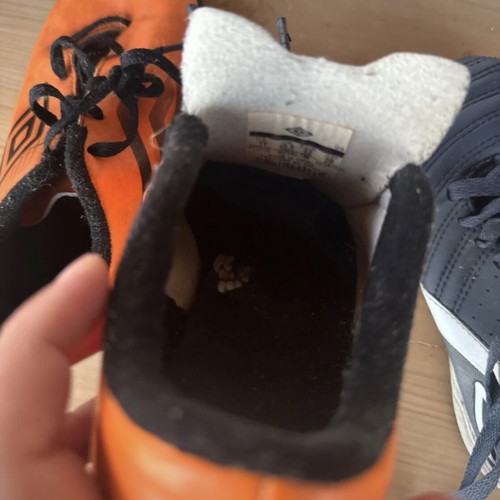 Umbro football shoes size 32 used, orange and black