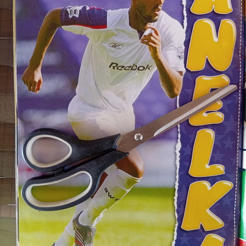 Match Football Magazine like new with Newcastle poster issue 24-30/10/2006