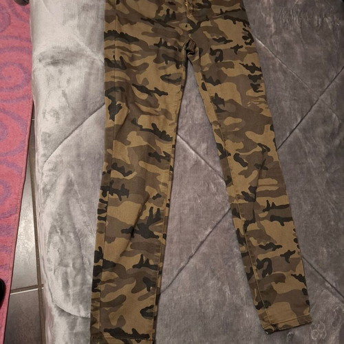 Stradivarius military pants like new, brown and green, size S