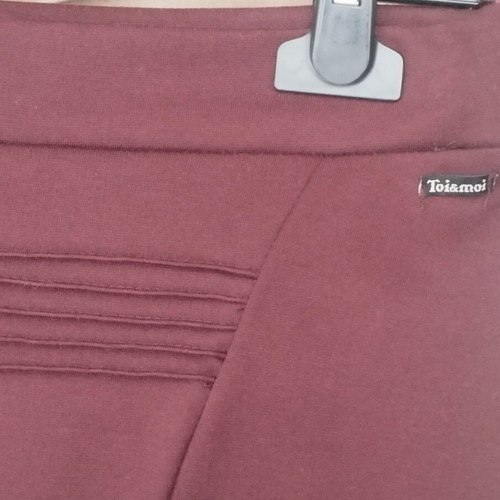 Toi Moi midi skirt size S like new burgundy with lace