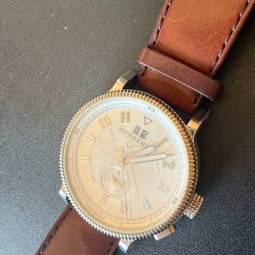 Burberry men's watch 42 mm like new