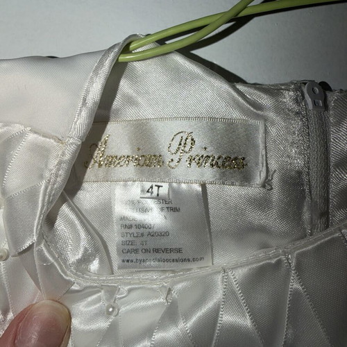 Flower girl dress like new, white, age 4