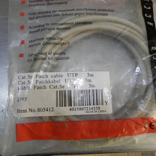 Patch cable UTP Cat. 5e 3m like new