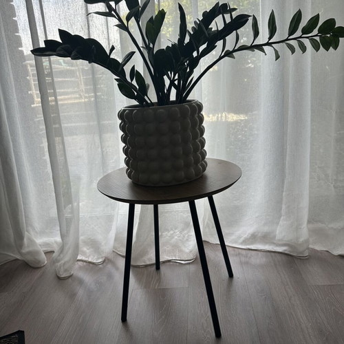 Round coffee table like new