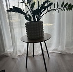 Round coffee table like new