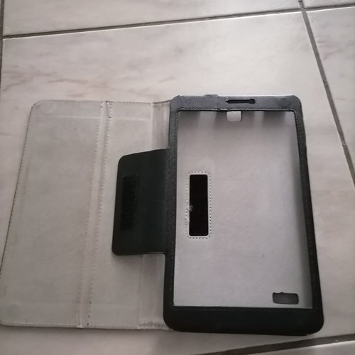 Tablet case 8" Turbo X Rainbow III like new with stand