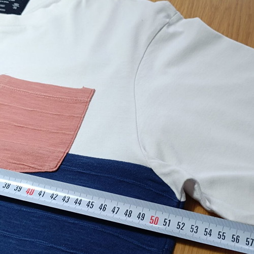 Pull&Bear men's T-shirt size M colorblock with pocket like new
