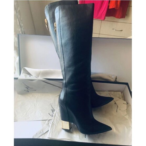 Giuseppe Zanotti leather boots size 40 like new, black and gold