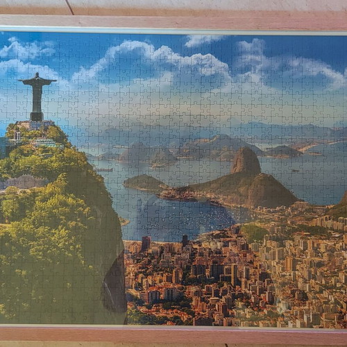 Framed puzzle like new, dimensions 0.53x0.73 m