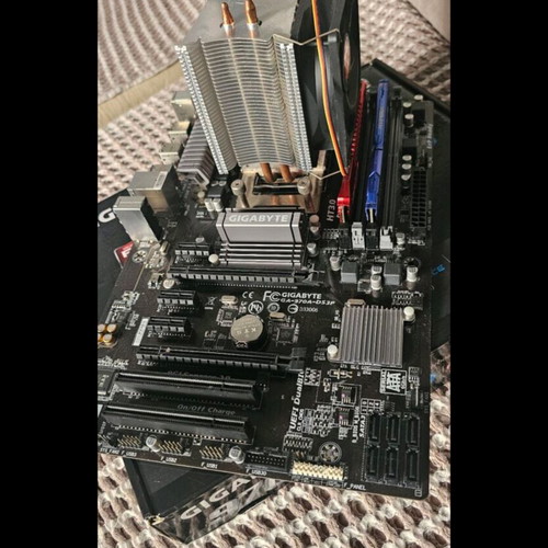 Motherboard 970A-DS3P with FX8350 CPU, 8GB RAM and cooler used