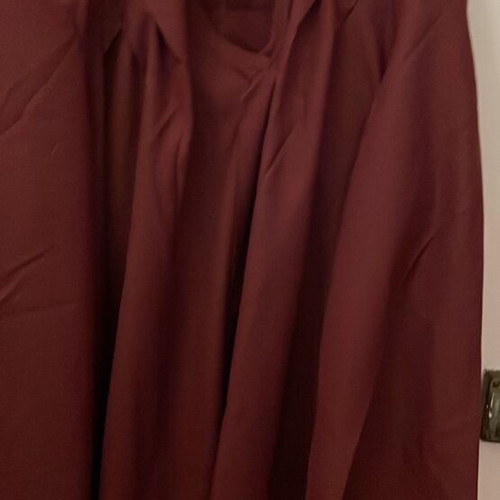 Student gown burgundy new with cap
