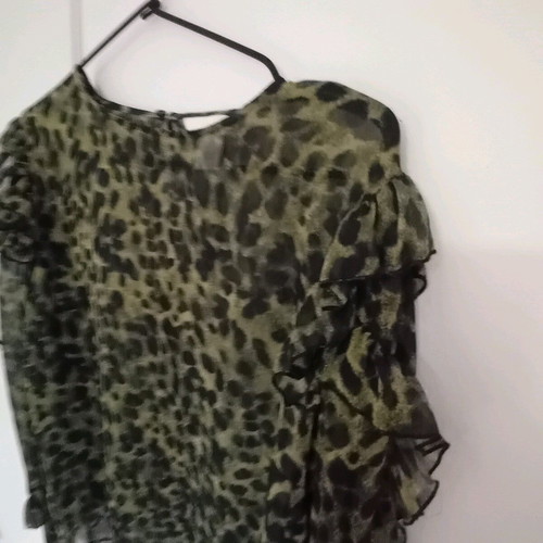 H&M blouse like new, size 38, with transparency and ruffles on sleeves