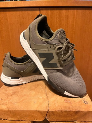 Men's New Balance 247 Sport sneakers, size 43, like new condition