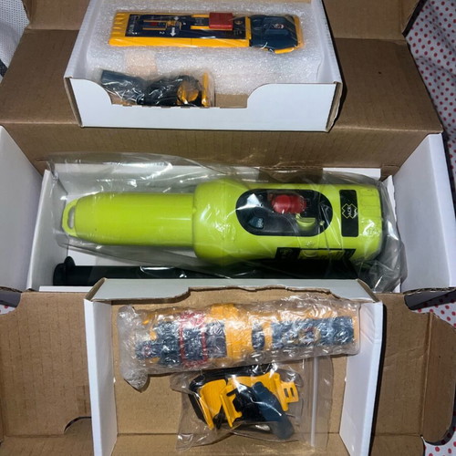 Ocean Signal GPS rescue kit new, 3 pieces M100msld, Rescue Me MOB1, Pathfinder Pro