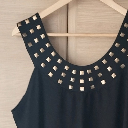 Rock t-shirt like new, impressive neckline, size XL
