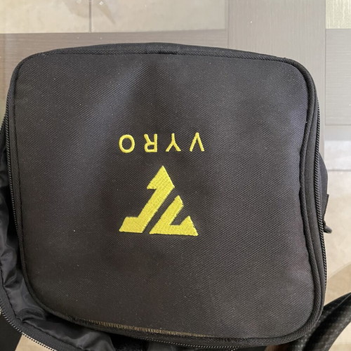 VYRO One Premium Travel Hookah like new with authentic carrying bag set