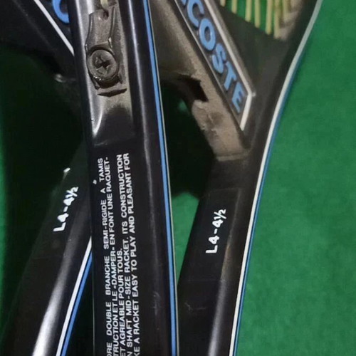 Lacoste Mid Master 4 350 320 L4-4 1/2 Tennis Racket Set like new with case