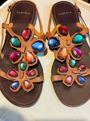 Carvela Kitty sandals size 39 like new, leather sole, multicolor