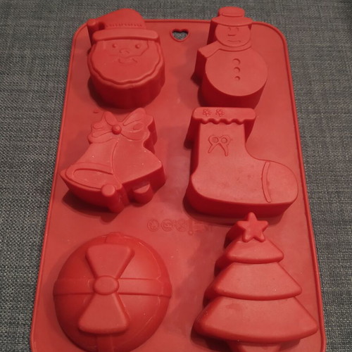 Christmas silicone mold used, size 26 x 17