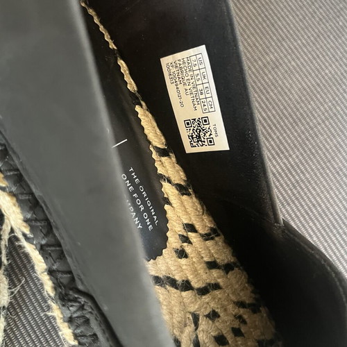 Toms Esparto Leather Black women's espadrilles like new, size 38
