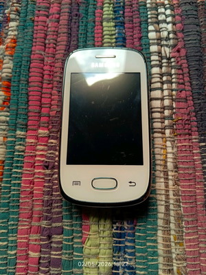Samsung Galaxy Pocket Neo S5310 used smartphone with camera issues