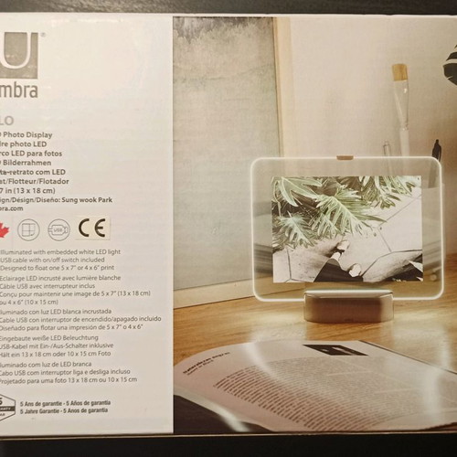 Umbra photo frame with Led lighting 13x18 cm new, silver base