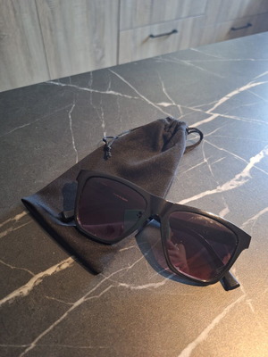 Hawkers men's sunglasses like new, black with case