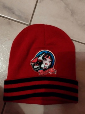 Draculaura Beanie Hat like new, red and black Monster High design