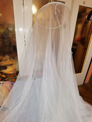 Bed canopy used, white, 45 cm diameter