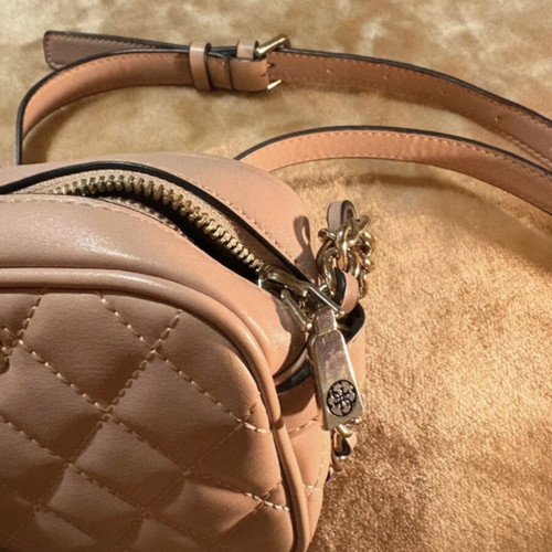 Guess quilted crossbody bag like new, beige and pink