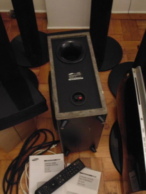 Digital Home Cinema Samsung HT-TX250 σαν καινούργιο με 6 ηχεία και DVD player