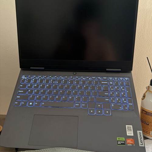 Lenovo LOQ 15APH8 gaming laptop Ryzen 7 7840HS RTX 4060 16GB RAM 512GB SSD