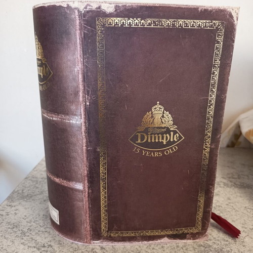 Dimple 15 Years Old vintage collectible case