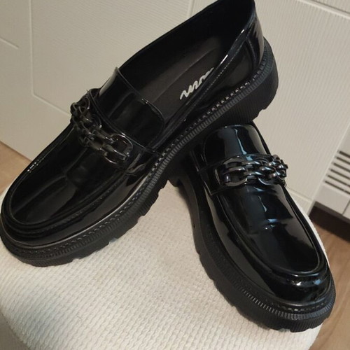 Loafers new black size 40, lightweight and comfortable