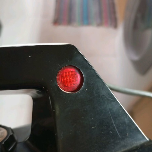 Vintage electric iron 70s used, East Germany