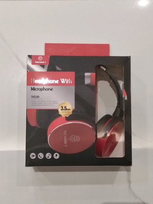 Techancy red headphones with microphone and wired connection new