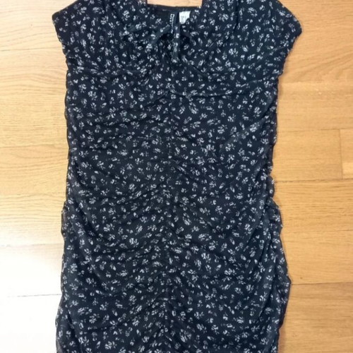 H&M summer dress like new, black floral - 8,00 - Vendora.cy H&M summer dress like new, black floral - 8,00 - Vendora.cy