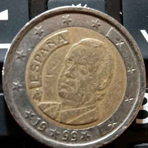 Spanish 2€ coin used 1999 with collectible error