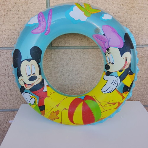 Swim ring like new with Mickey and Minnie design