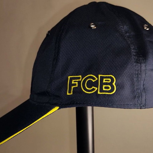 FC Barcelona Retro Cap like new, official licensed product