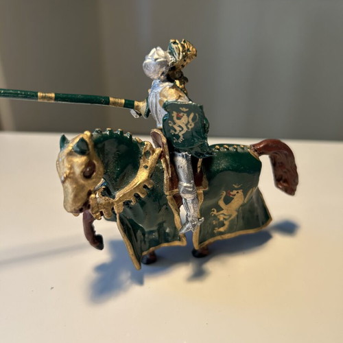 Four lead knights used, one shield detached