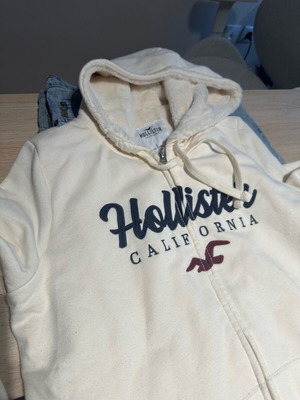 Hollister φούτερ με κουκούλα σαν καινούργιο, άσπρο, μέγεθος L