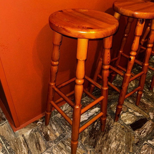 Wooden bar stools set of 3, like new, solid wood