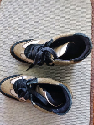 Bronx δίπατα δερμάτινα sneakers μεταχειρισμένα, νούμερο 39, μπεζ και πράσινα