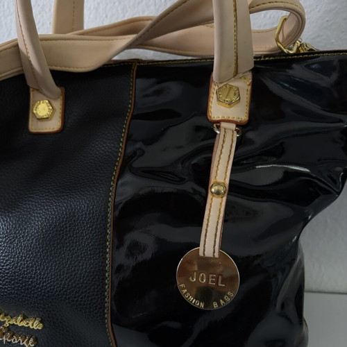 Black Handbag crossbody used, medium size, leather-vinyl