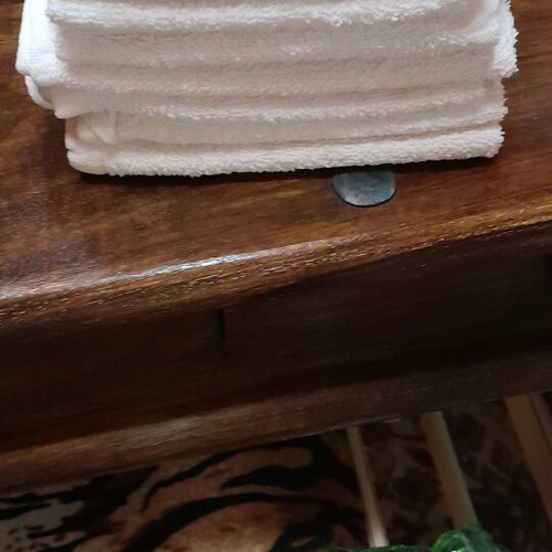 White towels like new, pack of 78 pieces