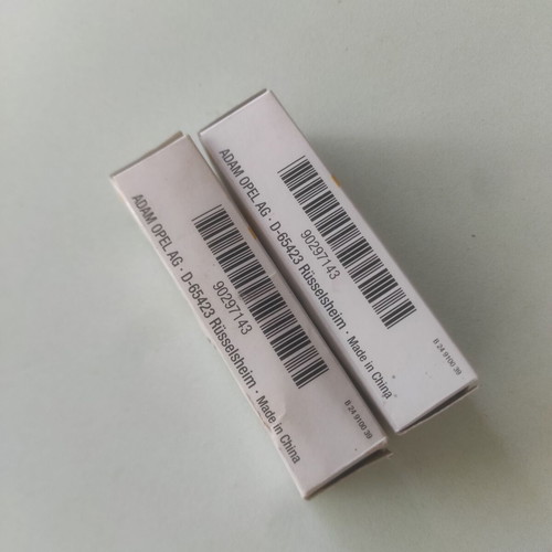 Opel GM 90297143 Bosch WR7BC Spark Plugs like new, set of 2
