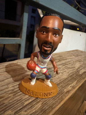 NBA Corinthian Malone Jazz 32 figure like new